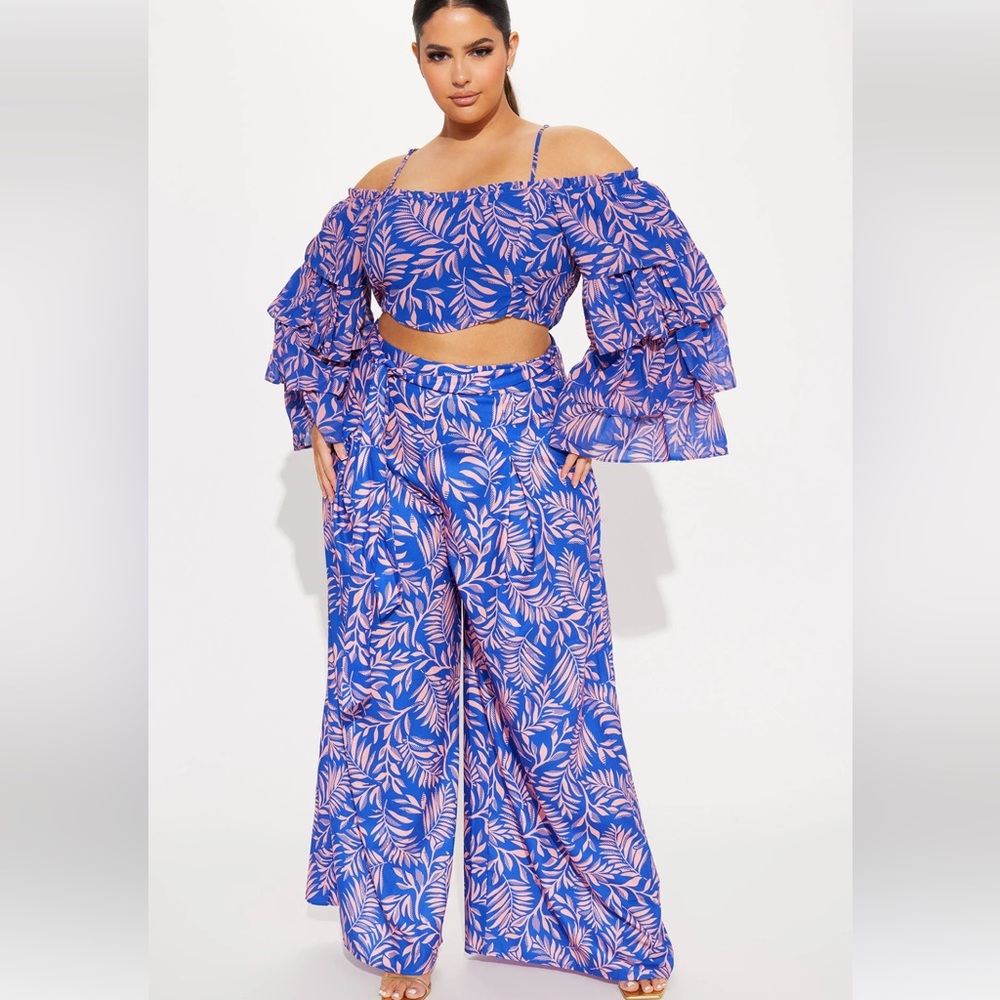Two piece set